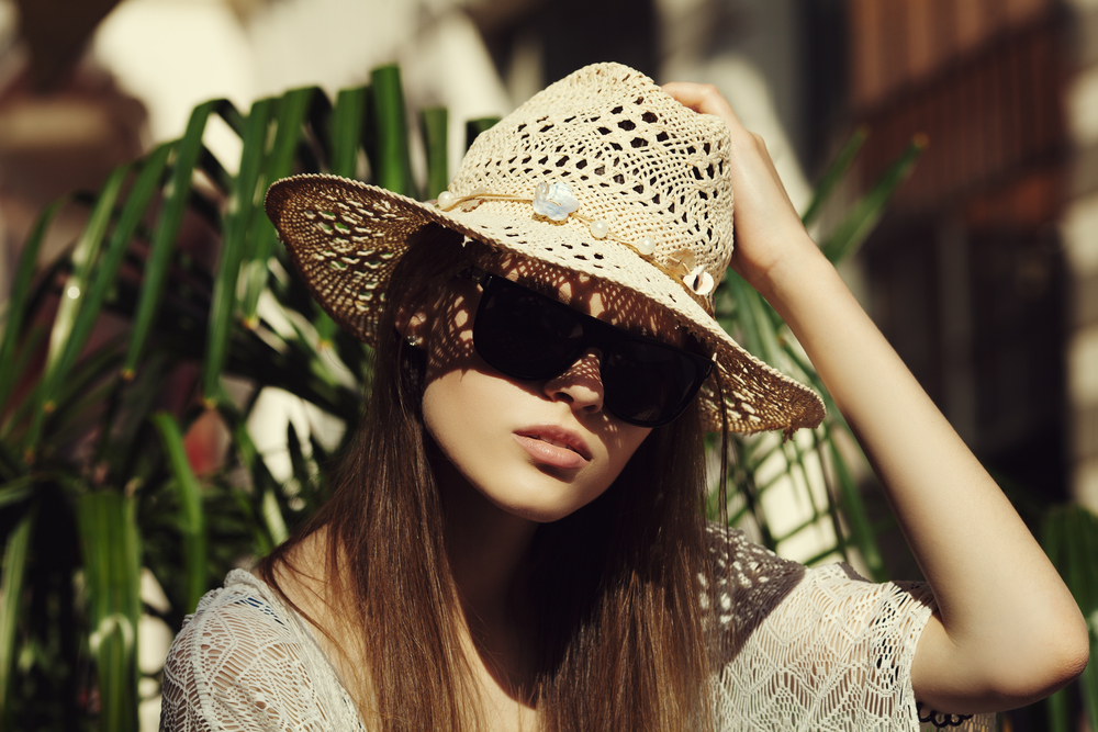 woman with sun hat